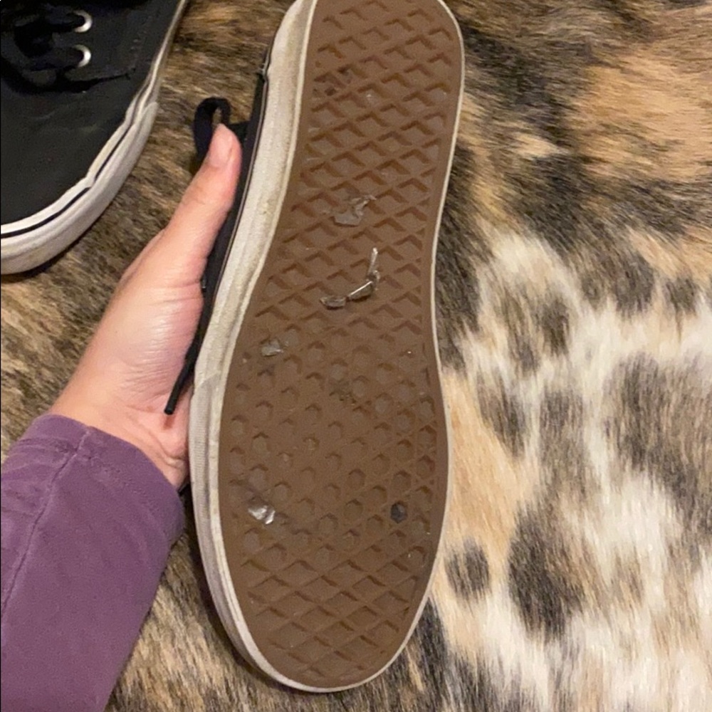 Vans - Picture 2 of 3